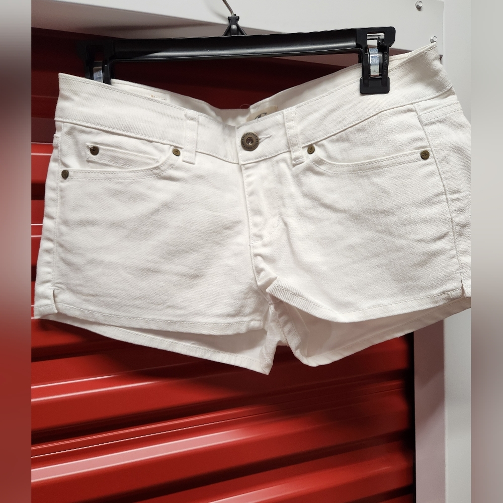 White denim Oneill shorts